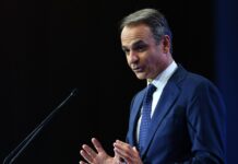 ΔΕΘ 2026: Οι σπόντες Μητσοτάκη κατά Τσίπρα με ένα τραγούδι: «Ωραία που τα λες, μα έλα που σε ξέρω»