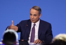 Τα πολιτικά μηνύματα Μητσοτάκη από τη ΔΕΘ και η τριπλή επίθεση σε Ανδρουλάκη, Τσίπρα, Σαμαρά