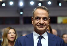Το ΠΑΣΟΚ «σφυροκοπά» Μητσοτάκη για τη ΔΕΘ: «Ζητά νέα τετραετία για όσα δεν έκανε, ημίμετρα και ακοστολόγητες υποσχέσεις»