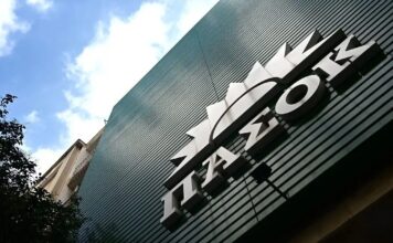 Με «πανστρατιά» στο ΠΑΣΟΚ και «σκληρό ροκ» με τη ΝΔ, η μεγάλη γιορτή για την 3η Σεπτέμβρη