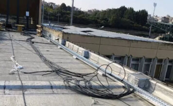 Διάρρηξη σε σχολεία στη Νεάπολη Θεσσαλονίκης – Άγνωστοι έκλεψαν καλώδια από το σύστημα φωτοβολταϊκών