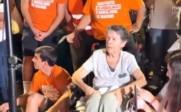 Ισπανία: Σοβαρά επεισόδια μετά από εξωφρενική απόφαση έξωσης 87χρονης σε αμαξίδιο