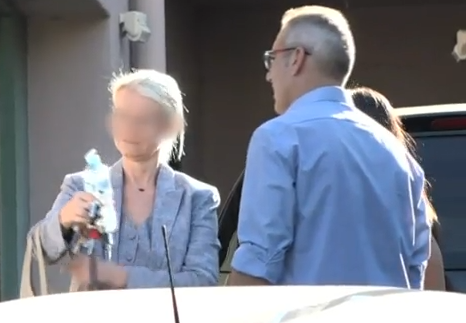 56XRONI.png