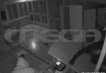 Αυλίδα: Γκρέμισαν βιτρίνα κοσμηματοπωλείου με… σκαπτικό μηχάνημα