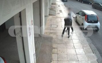 Καλαμάτα: Άγριος ξυλοδαρμός 17χρονου από συνομήλικό του έξω από σχολείο