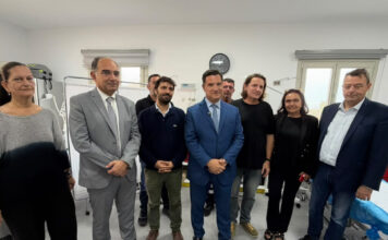 Γεωργιάδης στα εγκαίνια του ανακαινισμένου Κέντρου Υγείας Πάρου: Το πήρα χρέπι, το έκανα καινούργιο, αλλά η φασαρία, φασαρία από τη συμμορία της μιζέριας