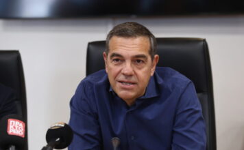 Ο Αλέξης Τσίπρας προτείνει «Νονό» και αφήνει τους συνειρμούς ανοιχτούς