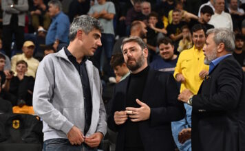 Ο Νίκος Ανδρουλάκης στο Nick Galis Hall για το ματς του Άρη στο Eurocup