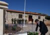 Νίκος Ανδρουλάκης: Κατέθεσε στεφάνι στο μνημείο της «Κυράς της Ρω» – «Να παραμείνουν τα νησιά μας ζωντανά χειμώνα και καλοκαίρι»