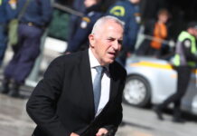 ΠΑΣΟΚ: Ο Ευάγγελος Αποστολάκης εντάσσεται στο κόμμα – Κασιμάτη και Κοροβέση οι επόμενες μεταγραφές