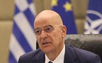 Νίκος Δένδιας: Τηλεφωνική επικοινωνία με τον Πατριάρχη Ιεροσολύμων για την τρομοκρατική επίθεση στην Ιορδανία