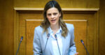 Η Έφη Αχτσιόγλου γράφτηκε στην ΕΛΑΣ του Αλέξη Τσίπρα on camera: «Άντε και σε καλή μεριά»