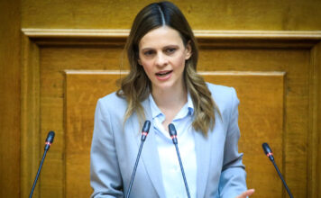 Νέα Αριστερά κατά Αχτσιόγλου: «Δεν έβρισκε χρήσιμη ούτε την Κοινοβουλευτική Ομάδα που συνίδρυσε»