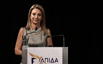 Μαρία Καρυστιανού: «Απέρριψαν τα αιτήματά μας για κατάθεση στεφάνου για την 28η Οκτωβρίου»