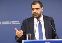 Live η ενημέρωση από τον κυβερνητικό εκπρόσωπο Παύλο Μαρινάκη