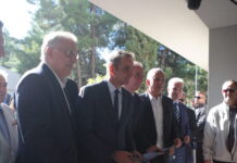 Κυριάκος Μητσοτάκης από τον «Δημόκριτο»: «Η κυβέρνηση συνομιλεί με το αύριο, άλλες πολιτικές δυνάμεις παραμένουν στο χθες»