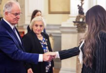 Χωρίς «αντίο» από τον Τασούλα φεύγει η Γκιλφόιλ – Δεν θα γίνει η εθιμοτυπική αποχαιρετιστήρια συνάντηση